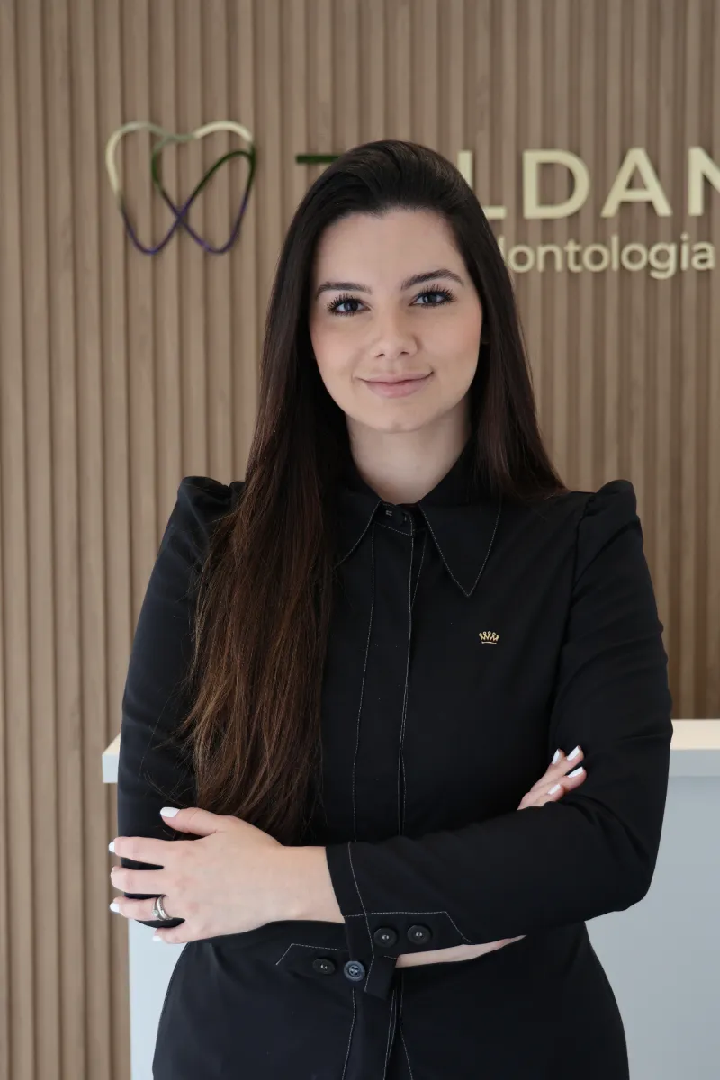 Dra. Amanda Pinheiro — Zoldan Odontologia